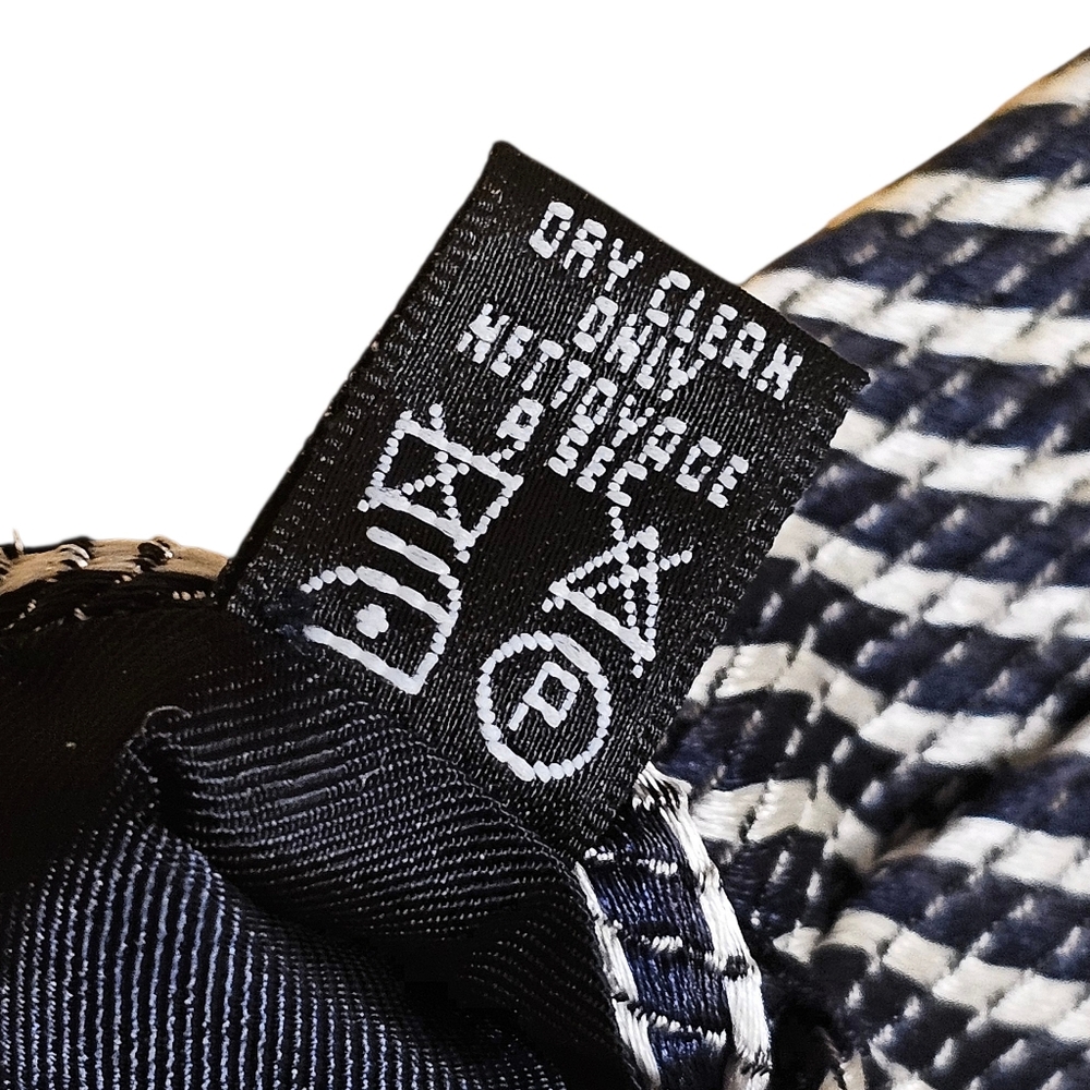 GIORGIO ARMANI TIE - Picture 7 of 12